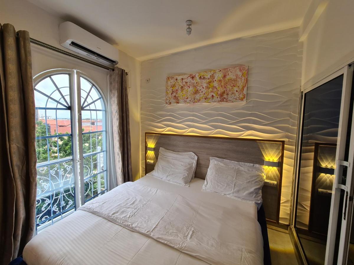 Dolce Vita Palacio Douala Extérieur photo